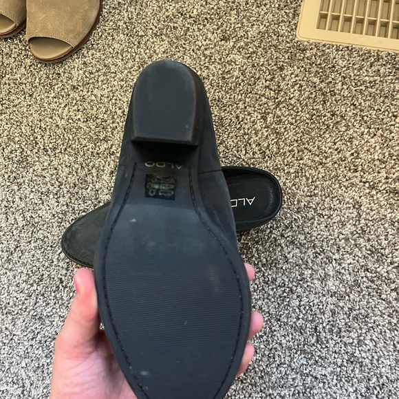 Black mules - Picture 3 of 3